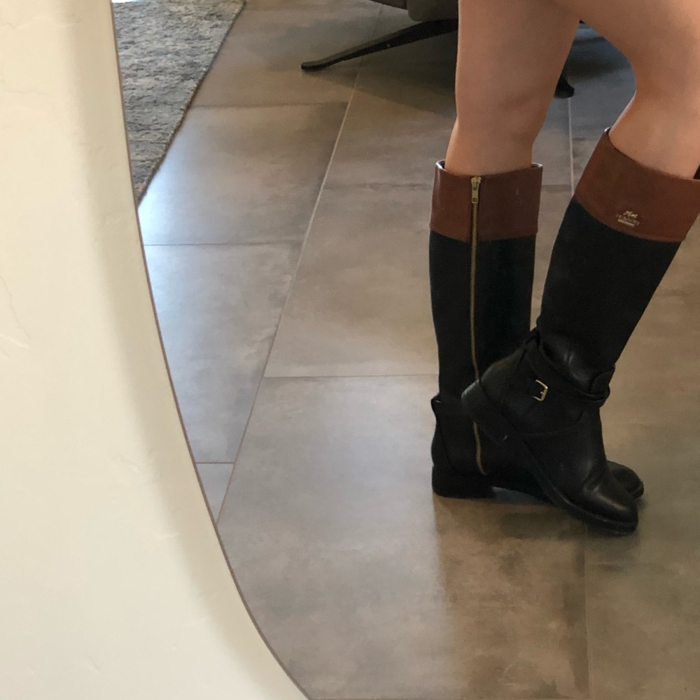 Two toned coach boots